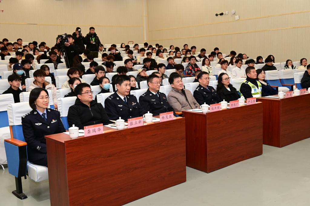校园环境安 百利宫线上平台官网入口生